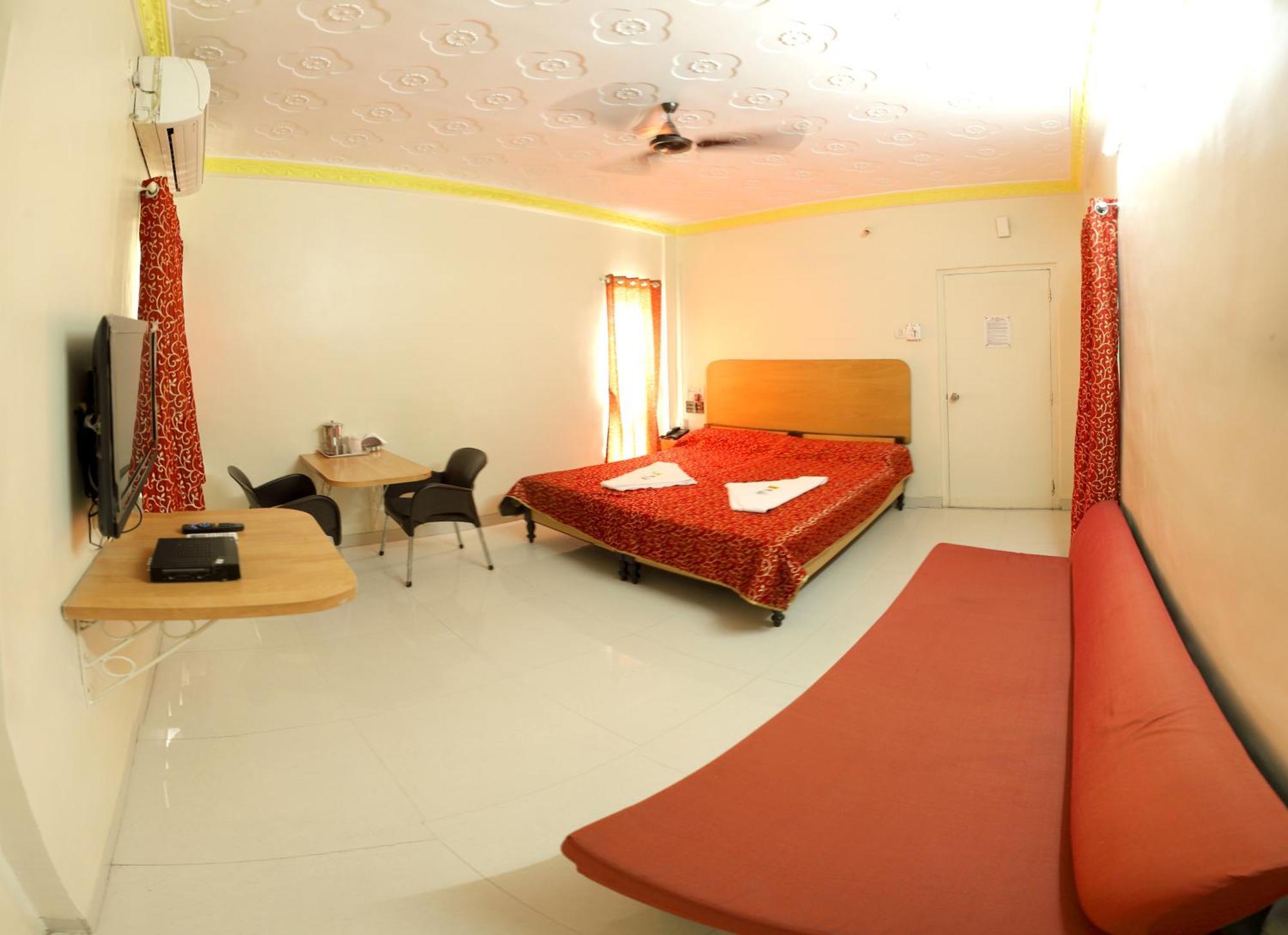 Hotel Panchavati Аурангабад Экстерьер фото
